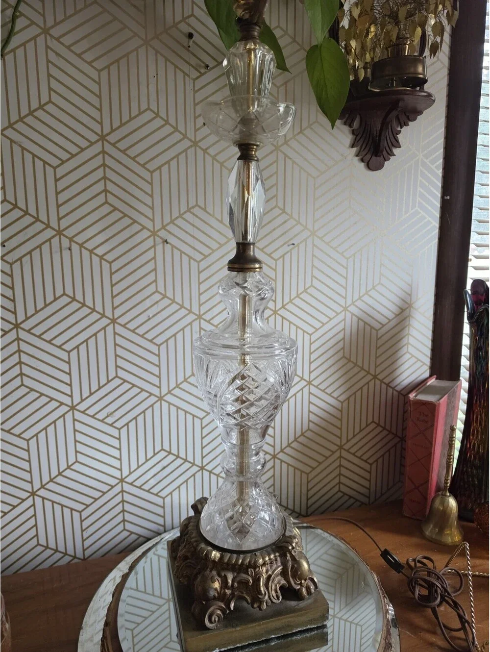 Vintage Hollywood Regency Brass And Cut Crystal And Glass Tall Table Lamp